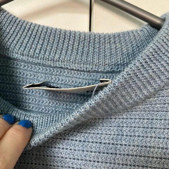 Aritzia Wilfred Free Lolan 100% Merino Wool Blue batwing  Sleeve Cropped Sweater - Picture 10 of 11